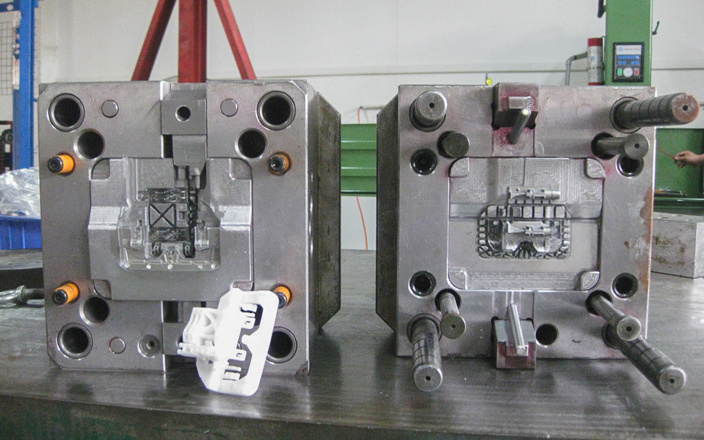 Precision Mold Factory Precision Mold Factory