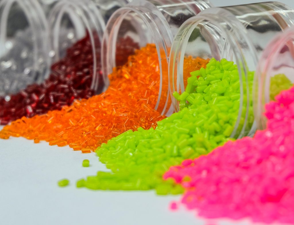 Plastic Injection Molding Service: The Role of Colored Resin