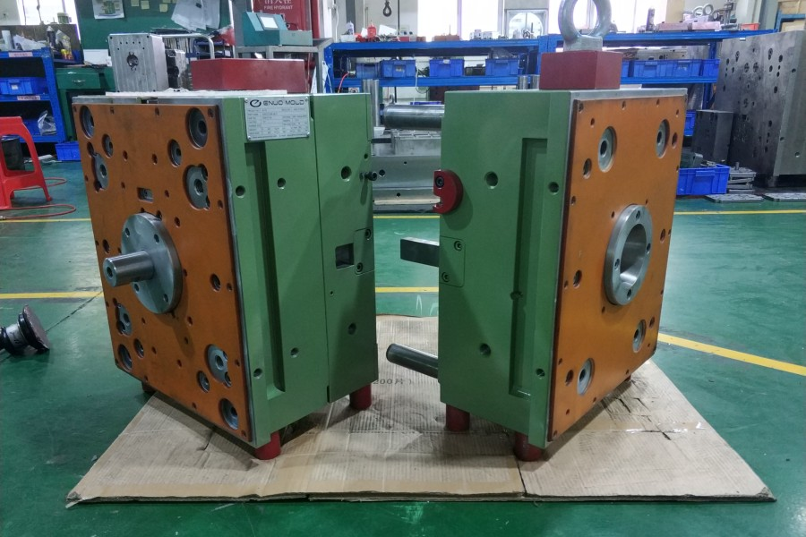 2 Most Popular Plastic injection molding usa Designs Programs